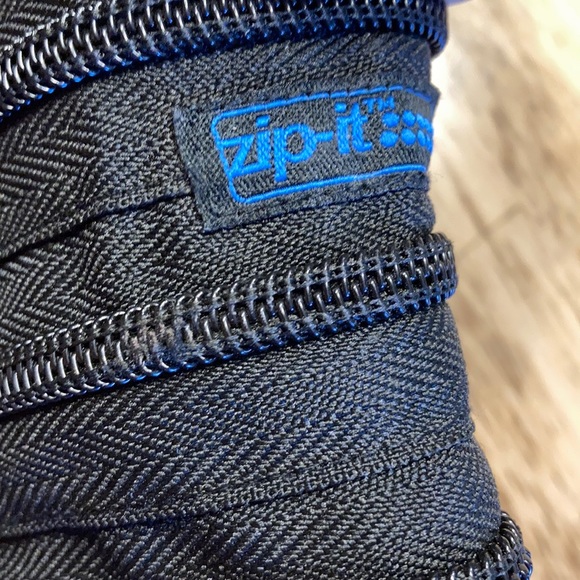 Bundle of four bags - Picture 6 of 13